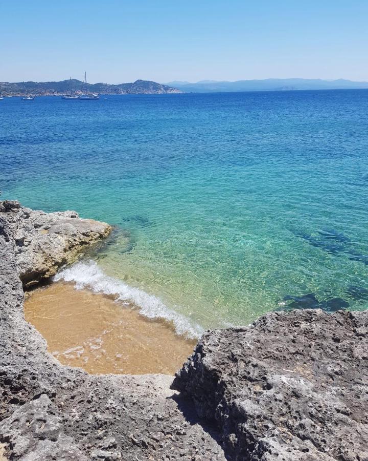 B&B Unique Art Santa Teresa Gallura Ngoại thất bức ảnh